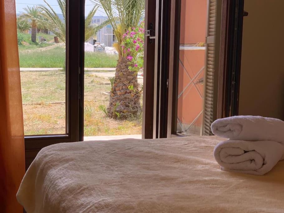 דירות Anevato Studio At Beautiful Beach Kouremenos מראה חיצוני תמונה